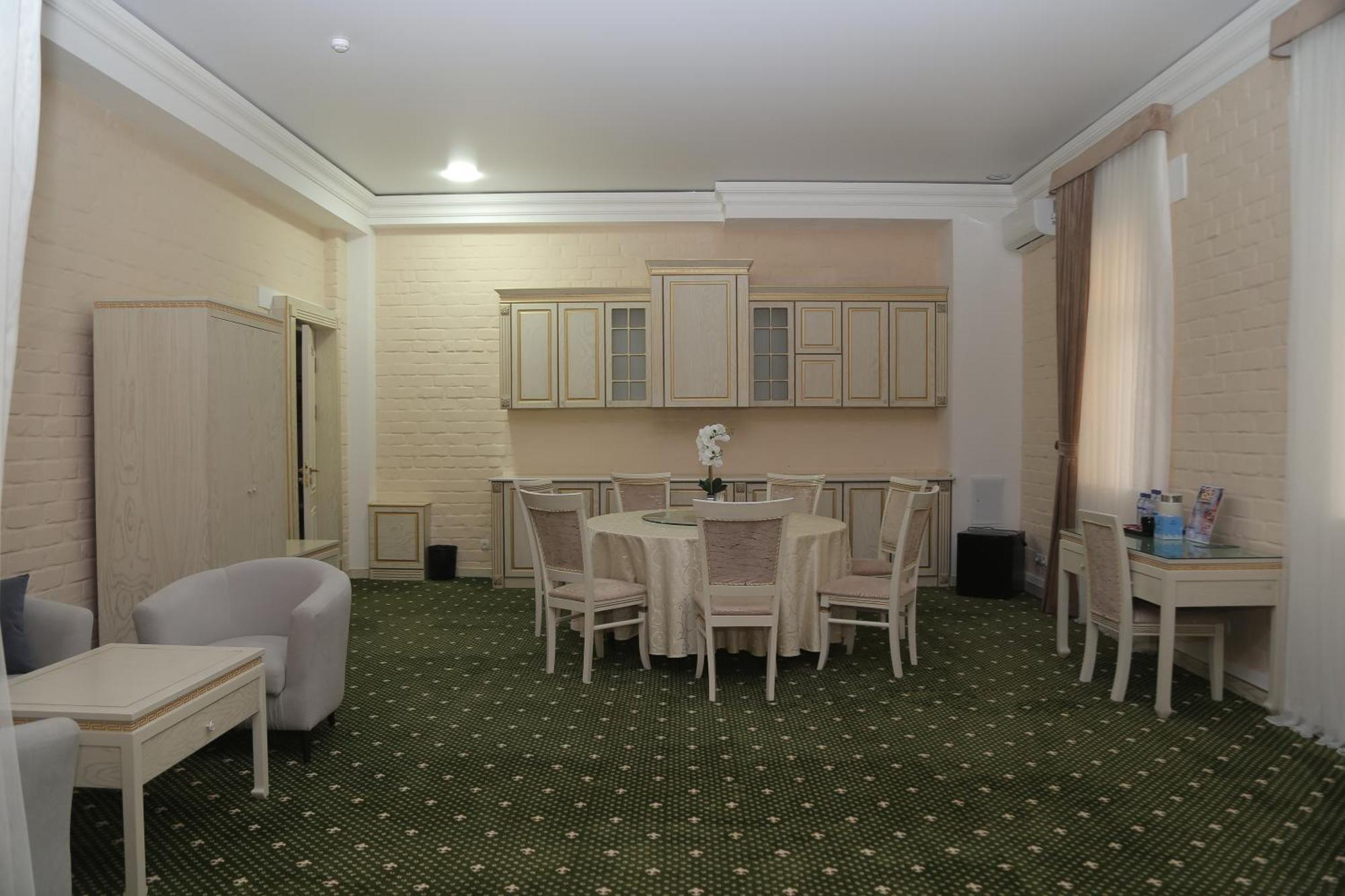 Bek Plus Hotel Takchilik Εξωτερικό φωτογραφία