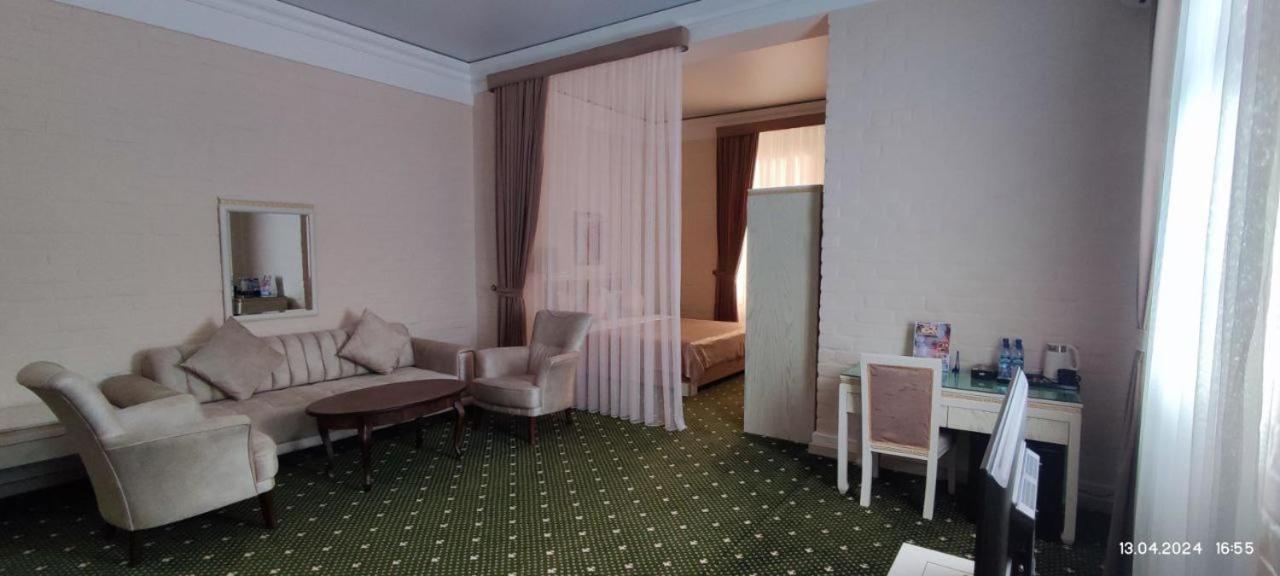 Bek Plus Hotel Takchilik Εξωτερικό φωτογραφία