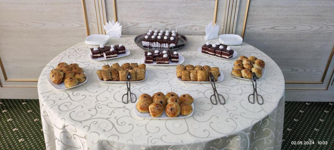 Bek Plus Hotel Takchilik Εξωτερικό φωτογραφία